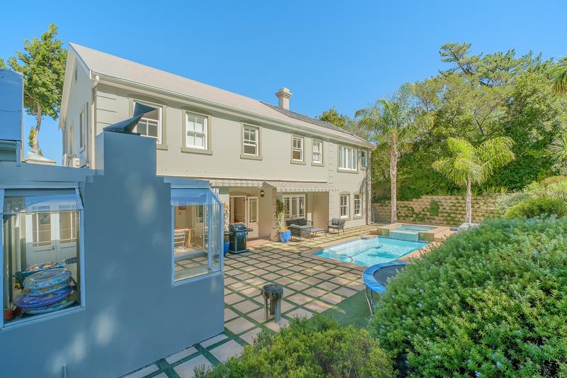 5 Bedroom Property for Sale in Ruyteplaats Western Cape